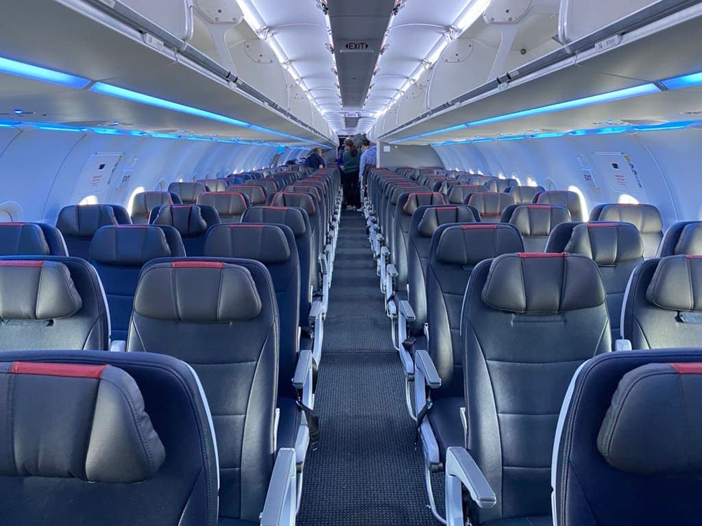 Standard economy class cabin aboard an American Airlines Airbus A321neo